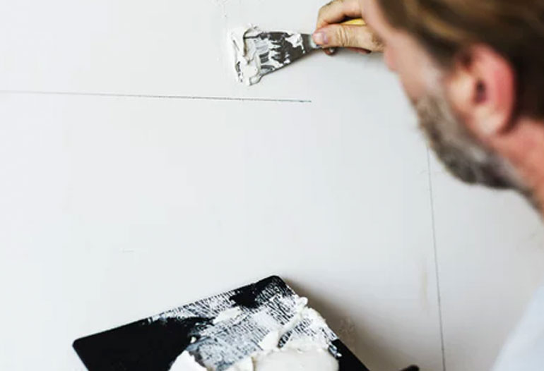 Mineral renovation putty