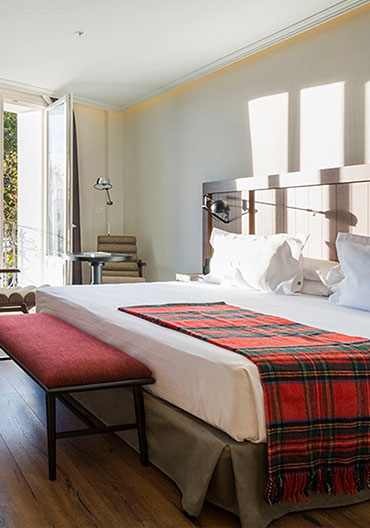 გრაფენსტოუნი სასტუმროს რემონტი და განახლება